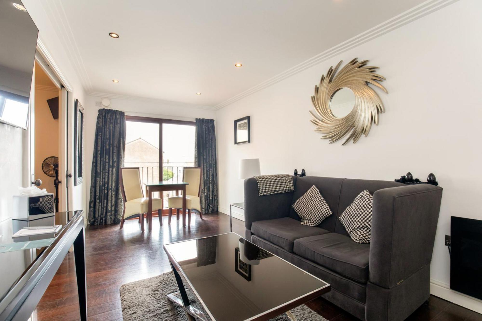 Strozzi Palace Suites By Mansley Cheltenham Luaran gambar