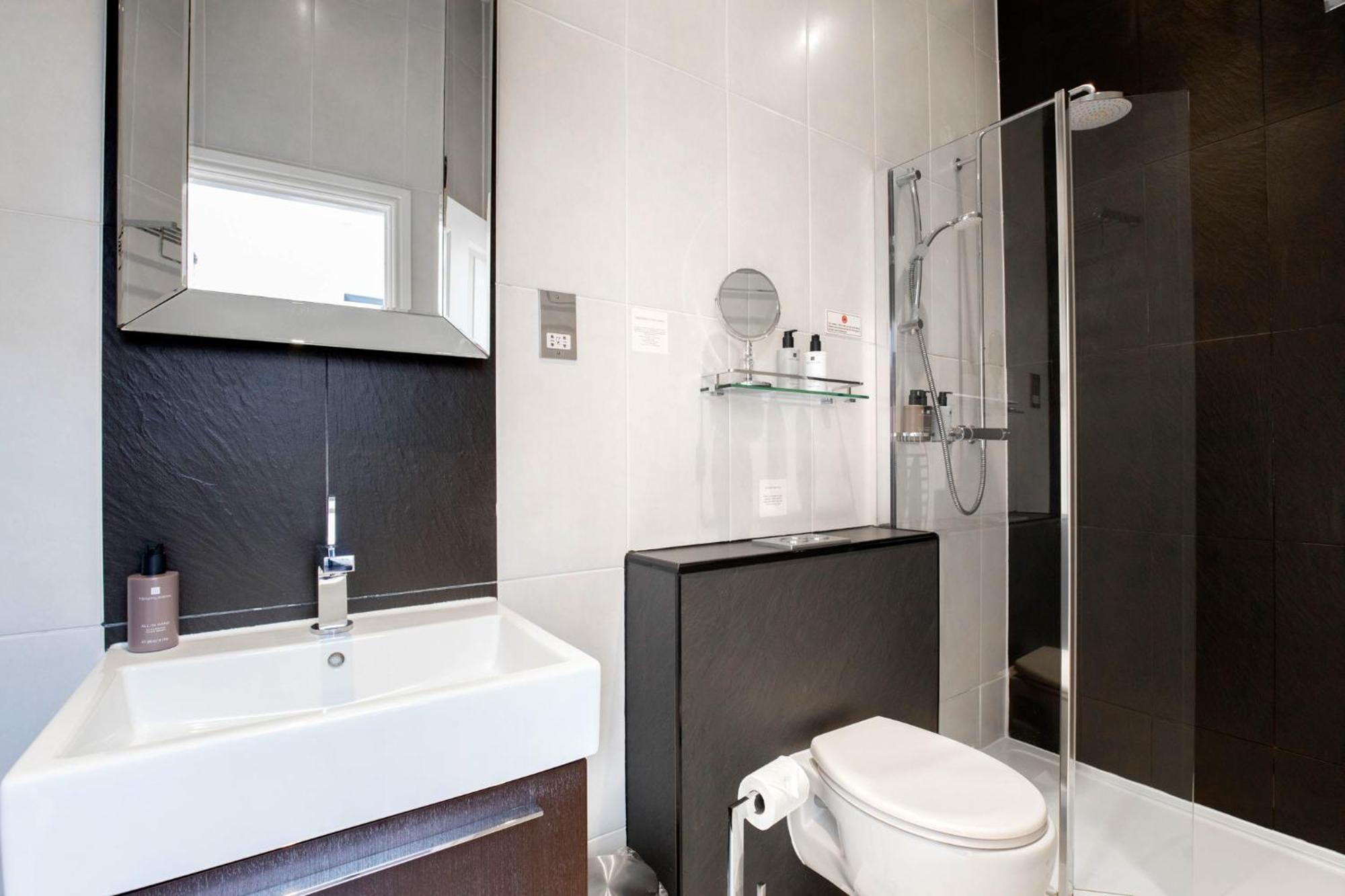 Strozzi Palace Suites By Mansley Cheltenham Luaran gambar